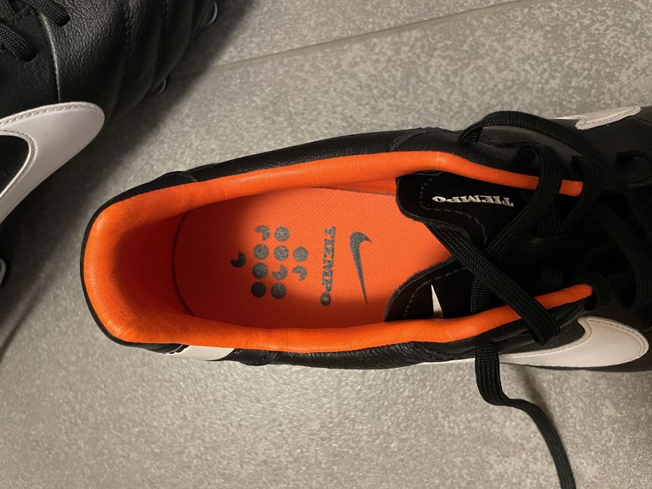 Nowe oryginalne korki piłkarskie Nike Tiempo 2011 ze skóry