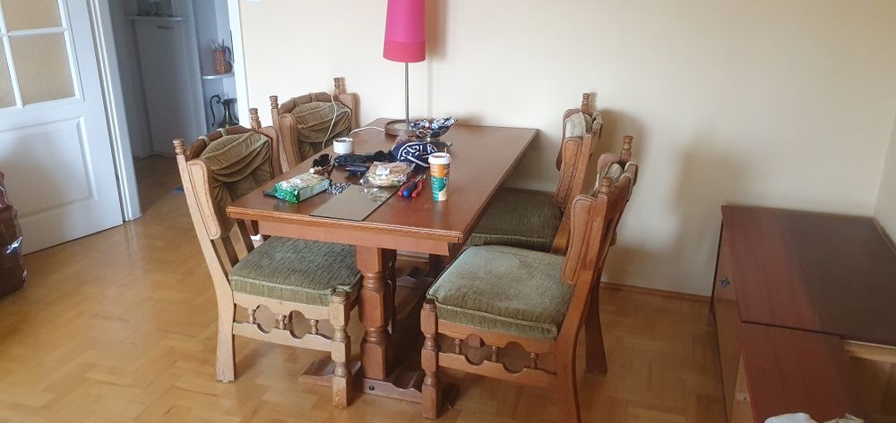 Dębowy slół z krzesłami rozkładany