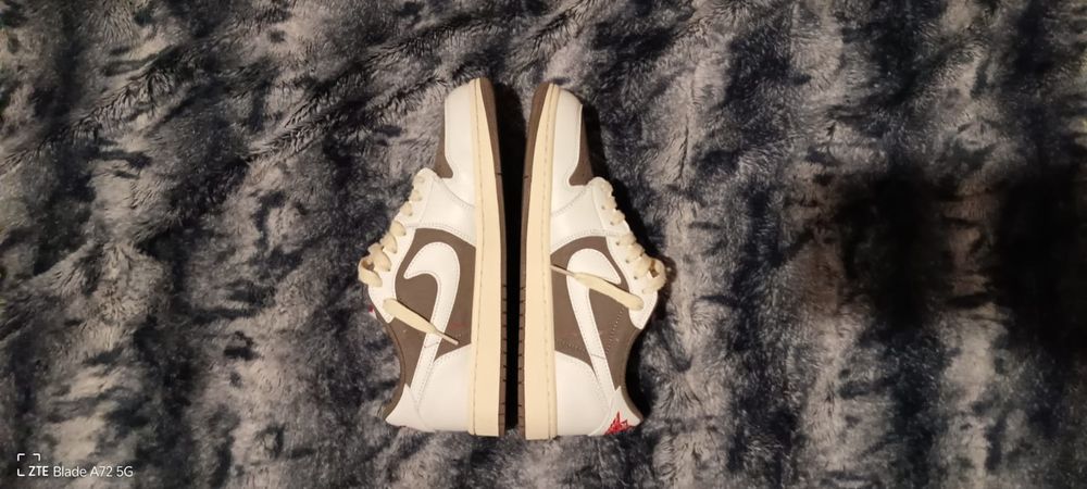 Jordan x Travis scott "Mocha" - Tamanho 42