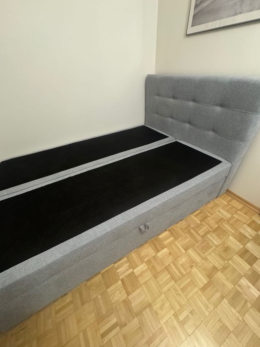 Łóżko z zagłówkiem szare stan idealny