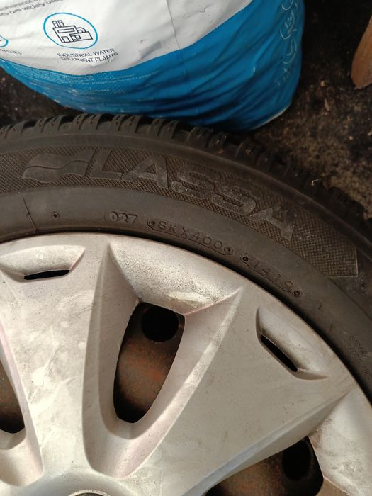 Sprzedam opony zimowe