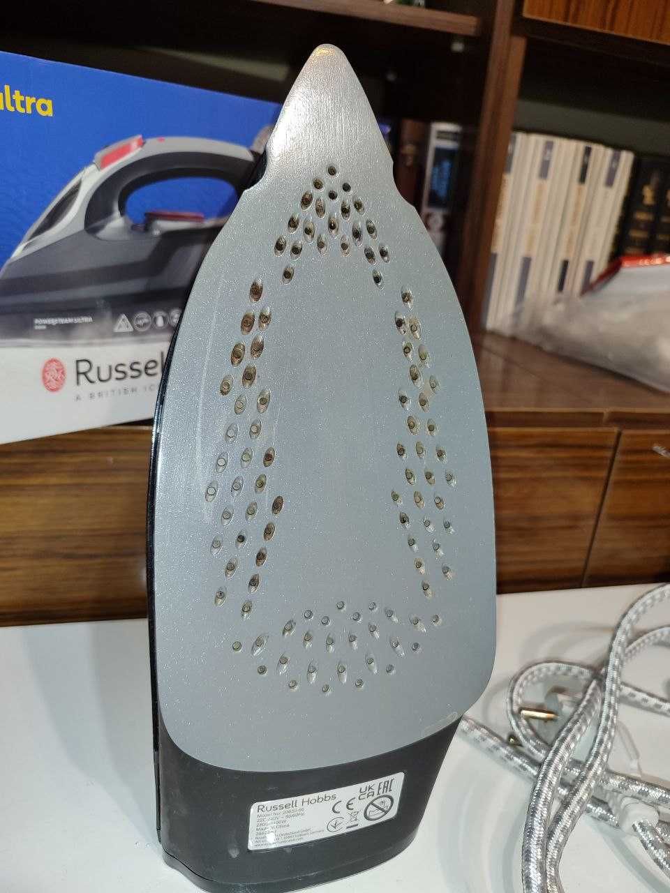 Праска Russell Hobbs PowerSteam Ultra (3100 Вт, 210 г/хв.