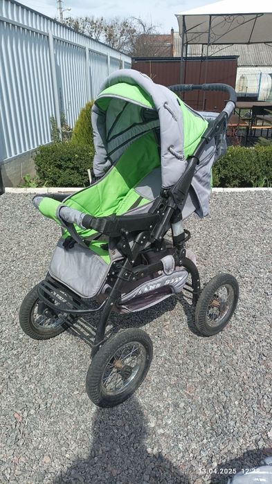 Дитяча коляска Victoria