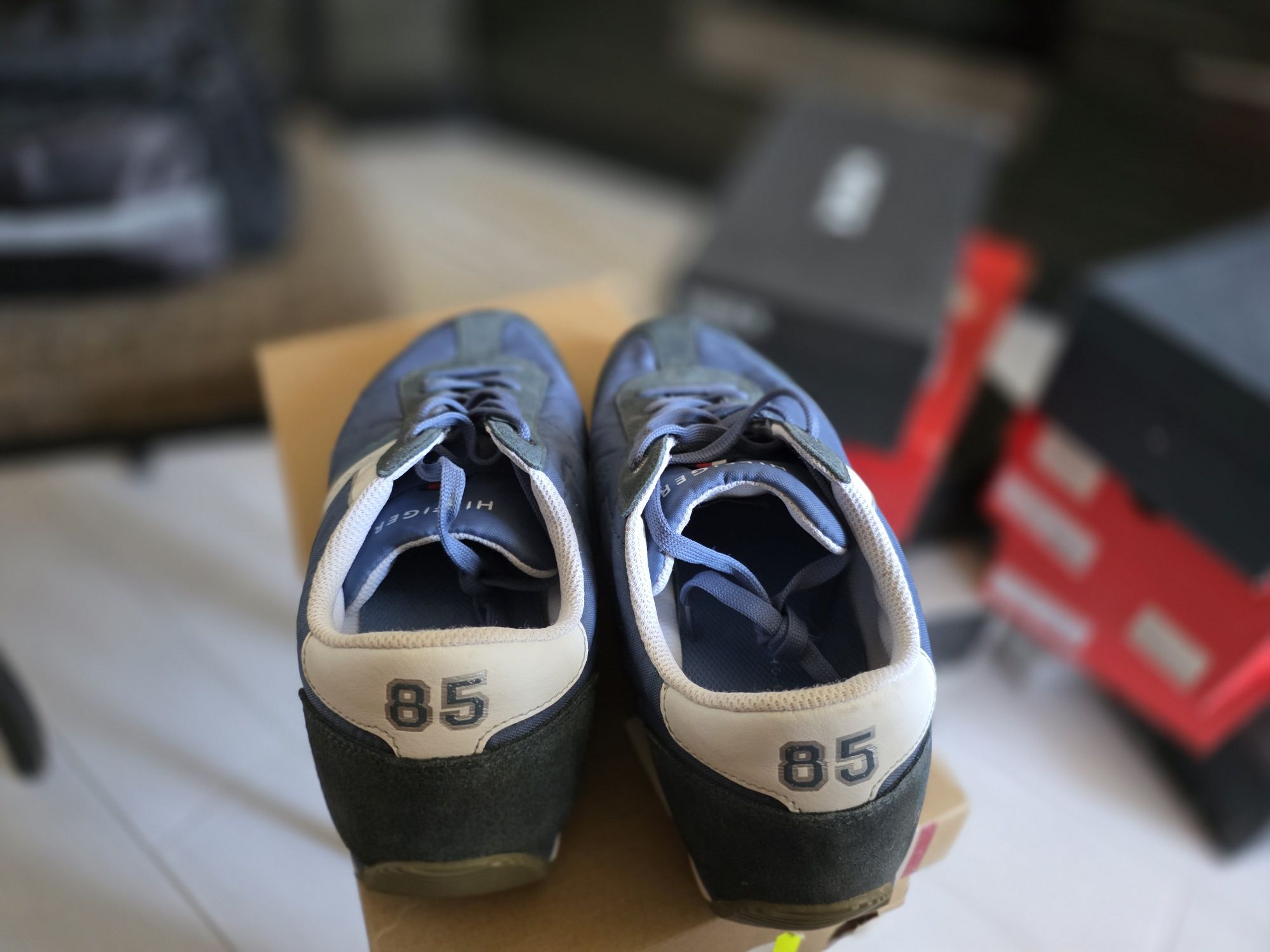 Tommy hilfiger original 43 р