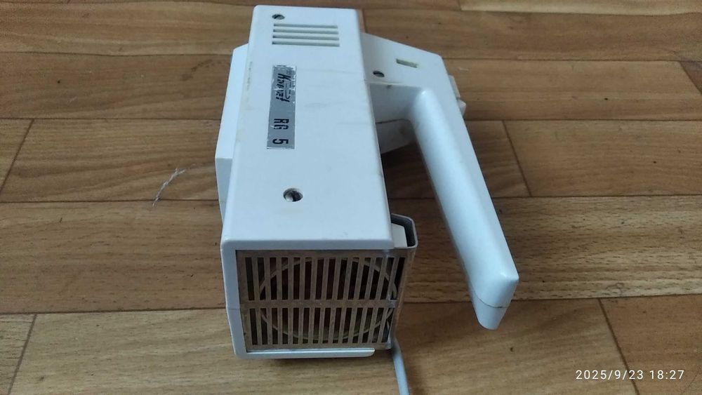 Міксер Komet RG 5. В робочому стані. Сам міксер без комплекту.