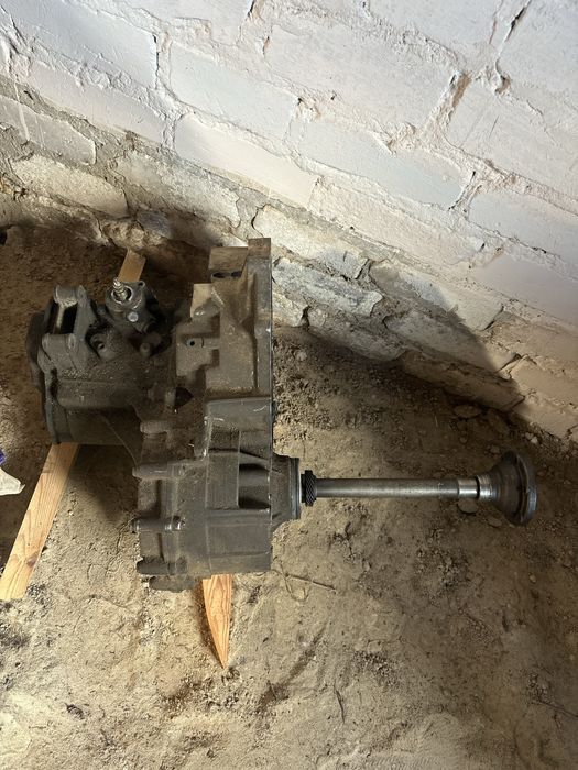 Коробка з авто volksvagen Т4 1.9 tdi