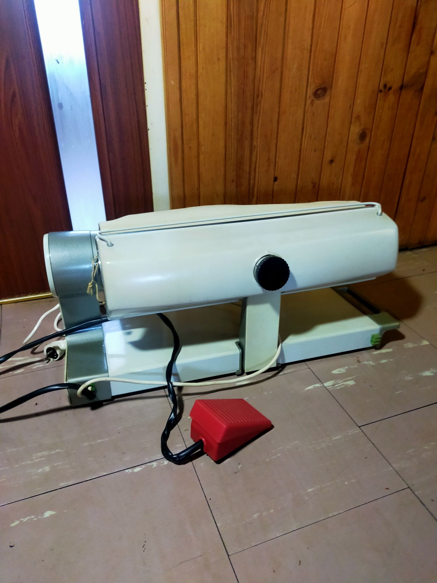 Magiel elektryczny prasowalnica Predom Metrix