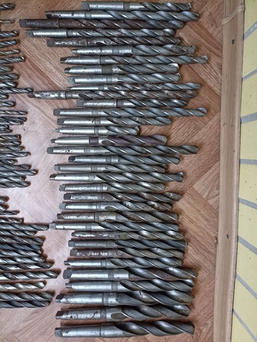 Свердла токарні р6  і  р18