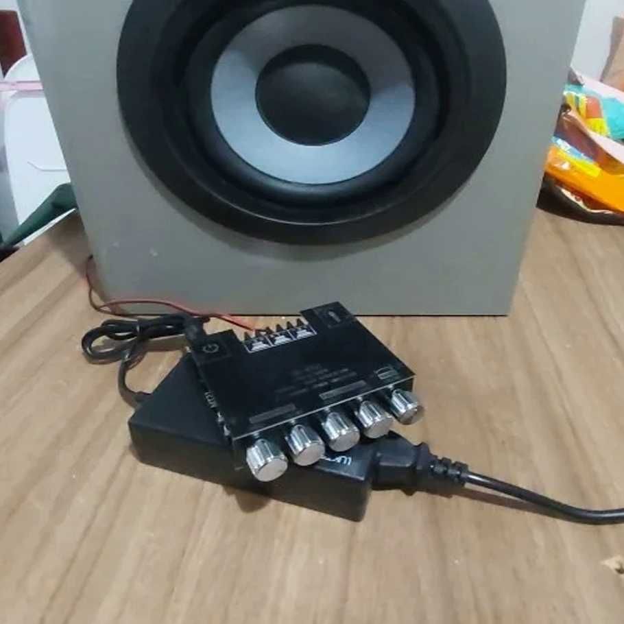 Качественный усилитель звука ZK-MT21 50W X 2 + 100W с AUX и блютуз