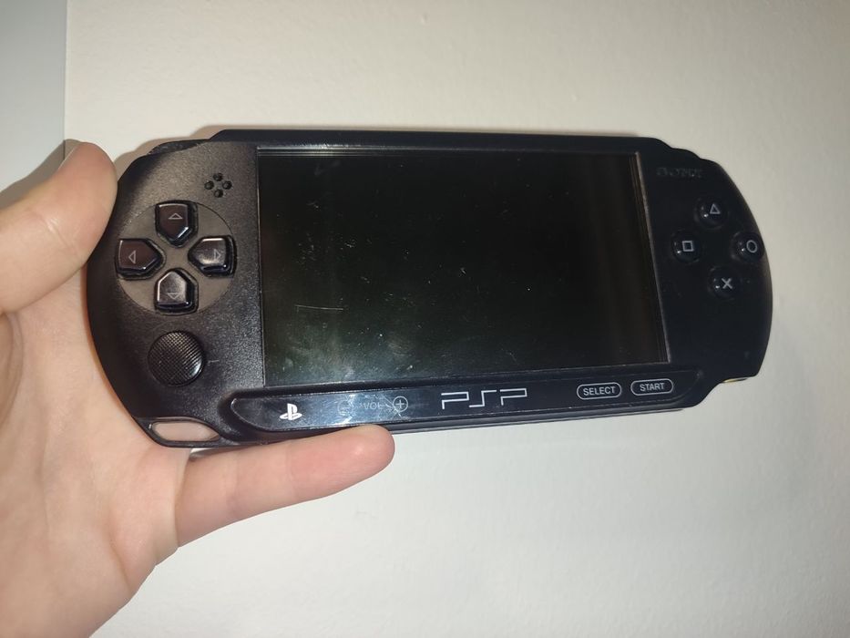 Ігрова приставка Sony PSP 1008