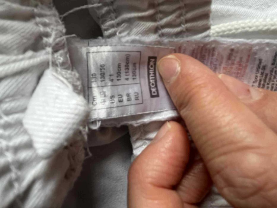 Kimono Decathlon dla dziecka na 130 cm