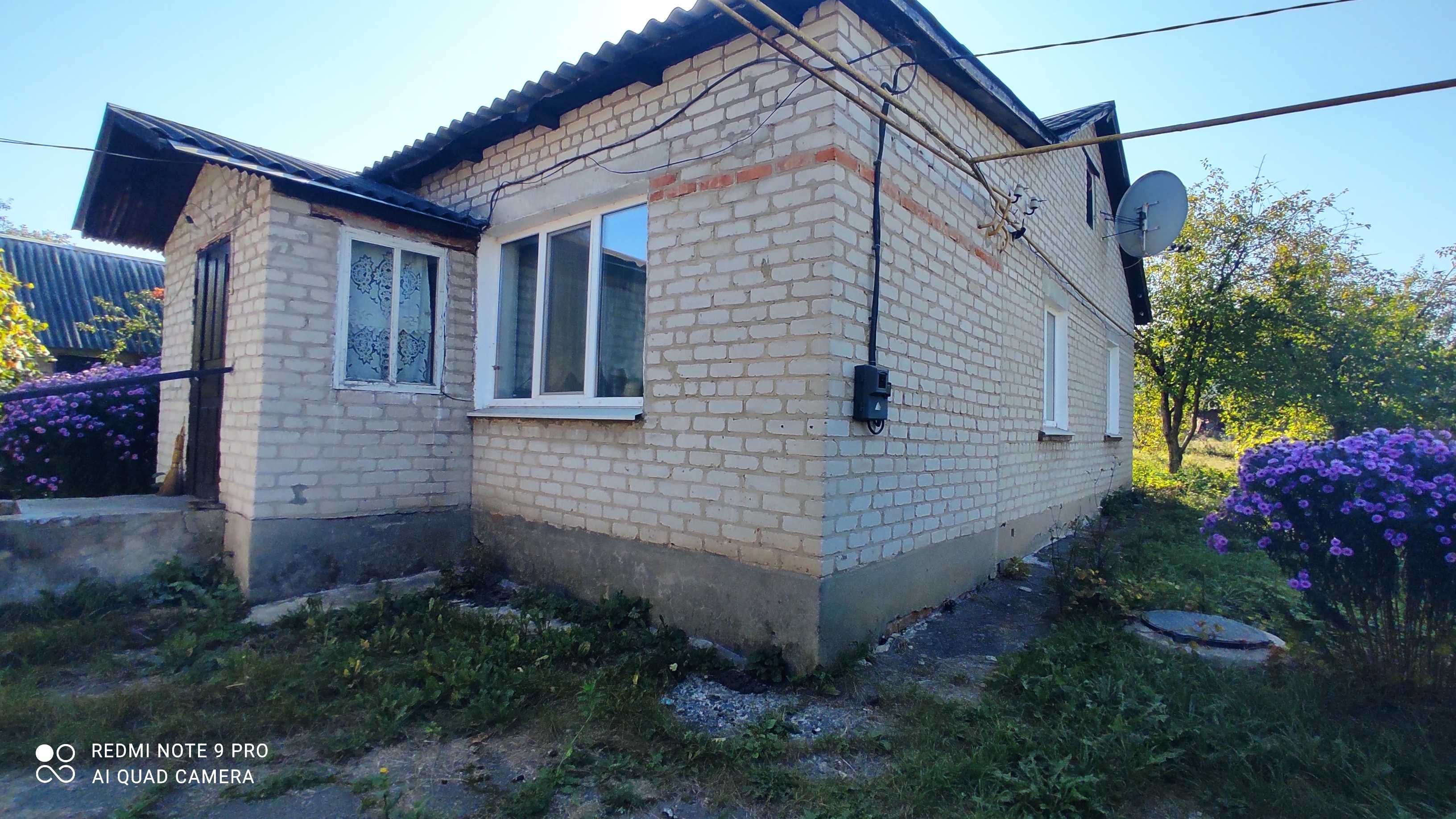 Продається будинок у центрі Липковатовки 50 км від Харкова