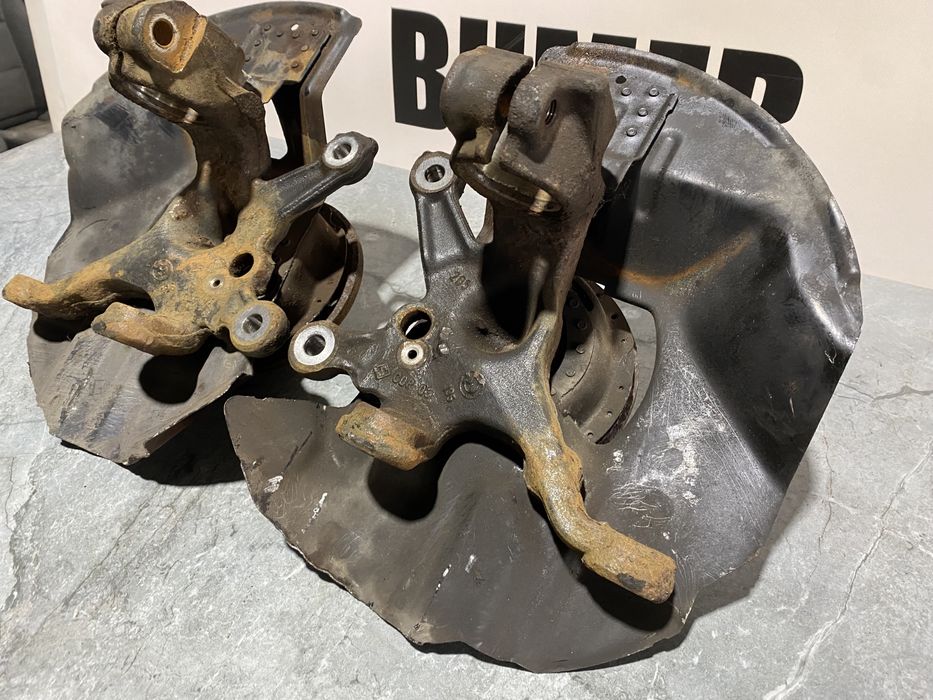 Цапфа Передня БМВ Е46 Поворотний Кулак Ступица Подшипник BMW E46 Бумер