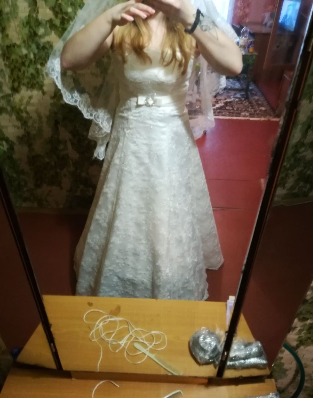 Свадебное платье кружевное не венчанное