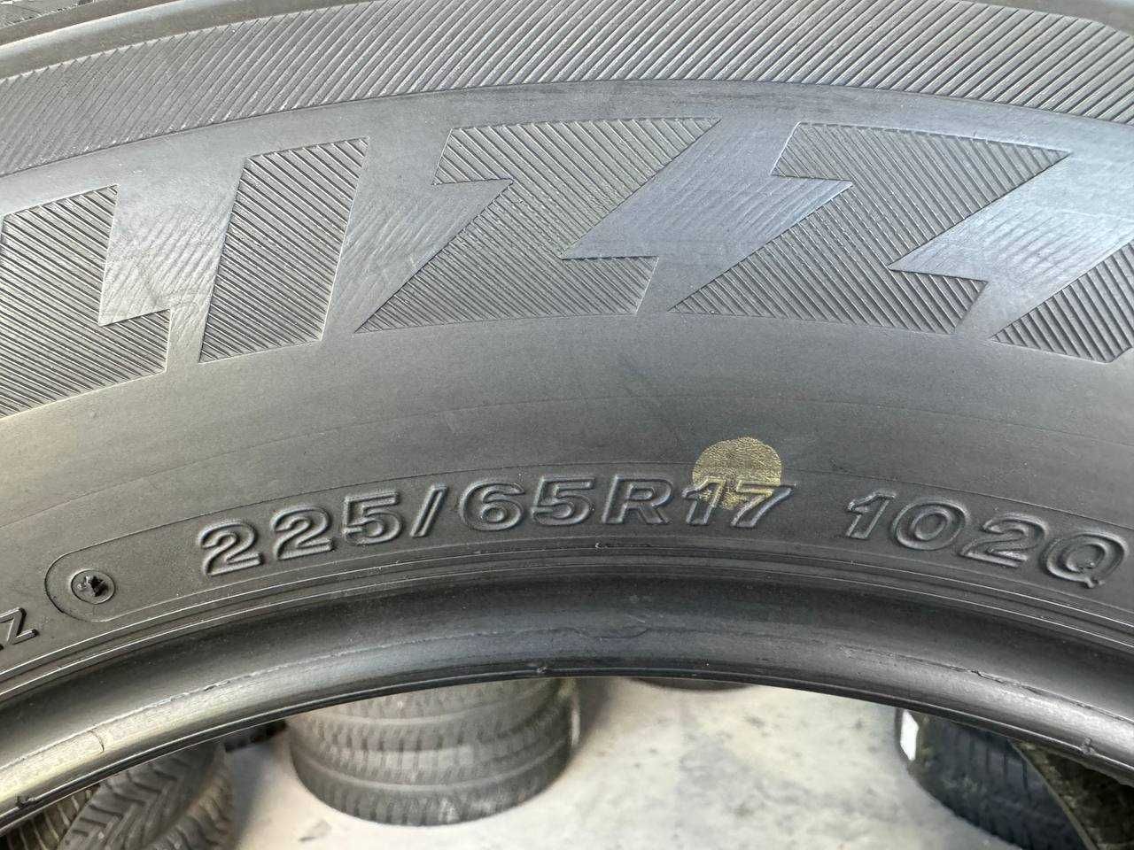 Шини зимові 225/65 R17 BRIDGESTONE BLIZZAK DM-V2 Стан нових