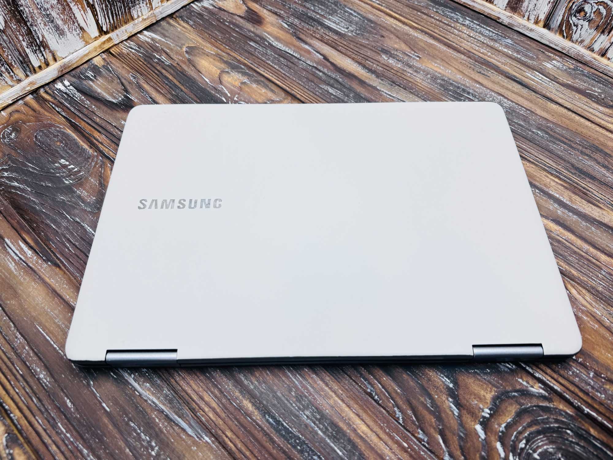 Мощный Ноутбук-Трансформер Samsung NP940X5N-X02US X360/Radeon 500 2 GB