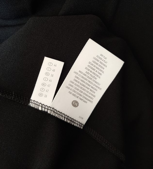 Vestido preto de malha comprido sem mangas  C&A