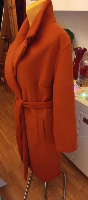 Piękny płaszcz rudy ciepły i lekki oversize 52/54