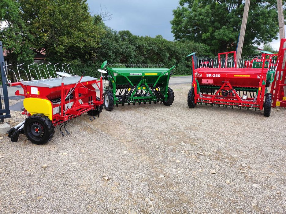 SIEWNIK stopkowy/rzędowy/redlicowy/ do zboża EURO-MASZ 2,5/2,7/3m