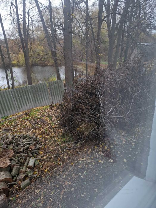 Продам дрова із горіха 3 тис. Торг. Самовивіз