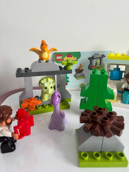 LEGO DUPLO “Dinossauros e Clínica Veterinária