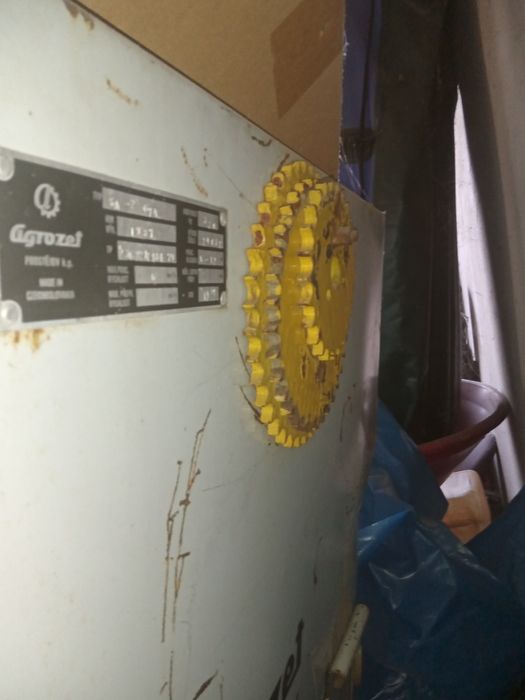 Картопелесаджалка чеська.