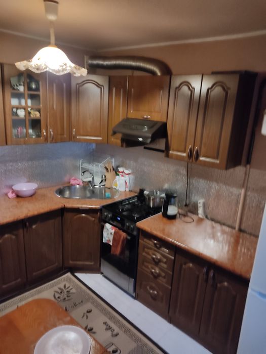 Продам терміново кухню і кухонний уголок