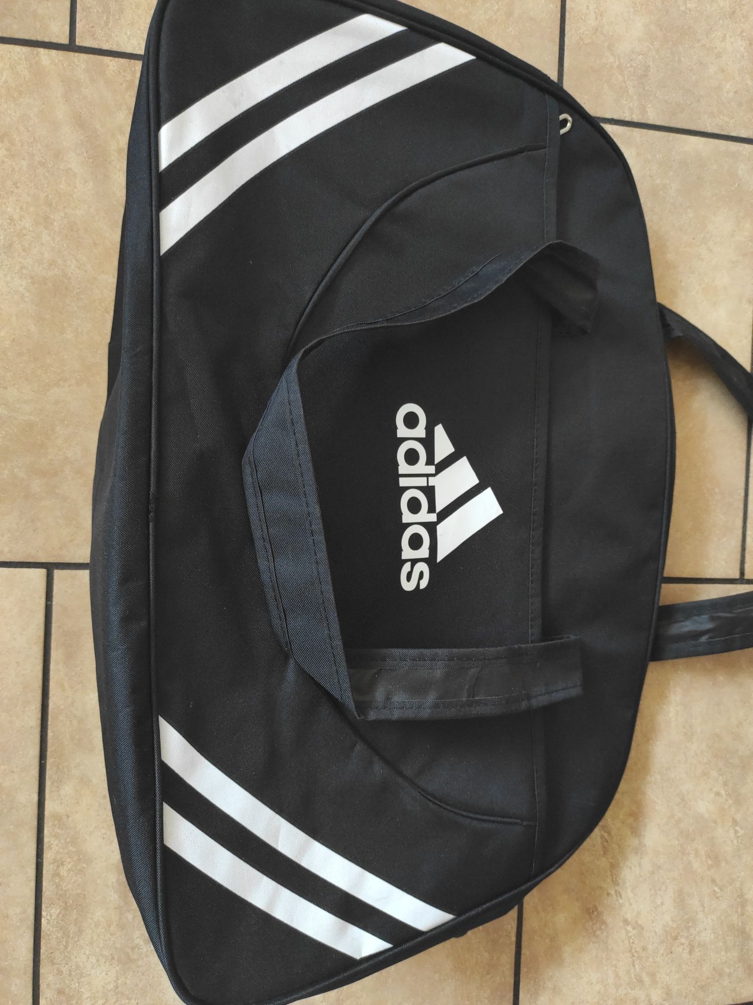 Torba podróżna wykonana wzór Adidas