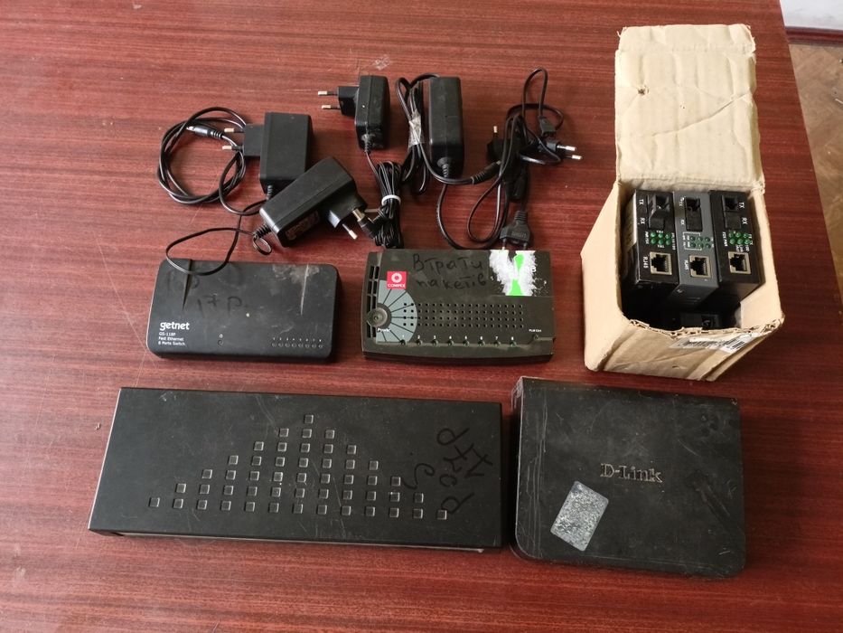 Ціна за все!!! Медіаконвертер, маршрутизатор, блок живлення, switch