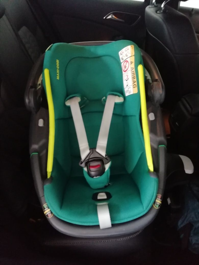 Cadeira auto marca Maxi Cosi modelo baby car seat coral 360 cor verde