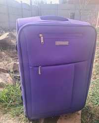 Чемодан фиолетовый 60x40x25