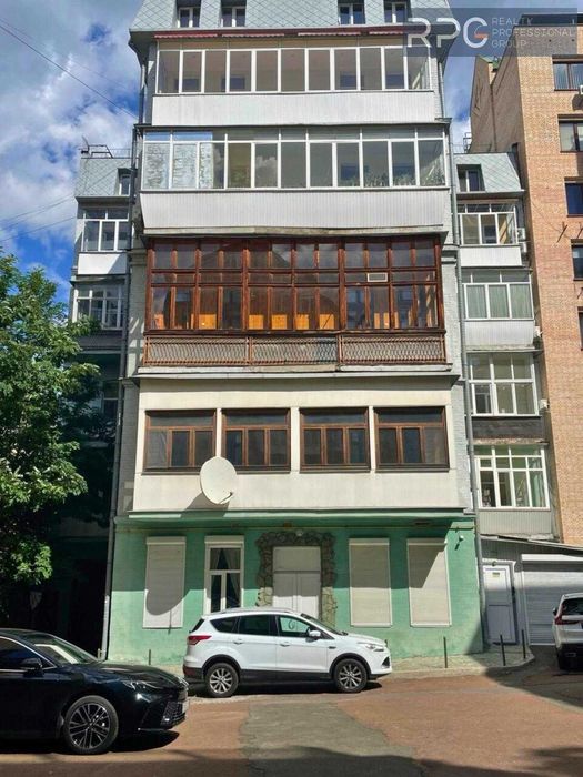 БЕЗ% Продаж 3-кімнатної квартири  вул. Богдана Хмельницького, 57 юа