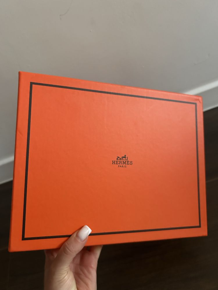 Klapki Hermes laczki made in italy skorzane biale skora oran 39 nowe
