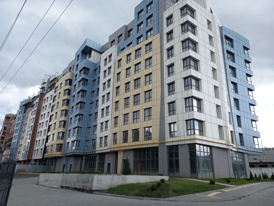 Продаю комерцію комерційну нерухомість