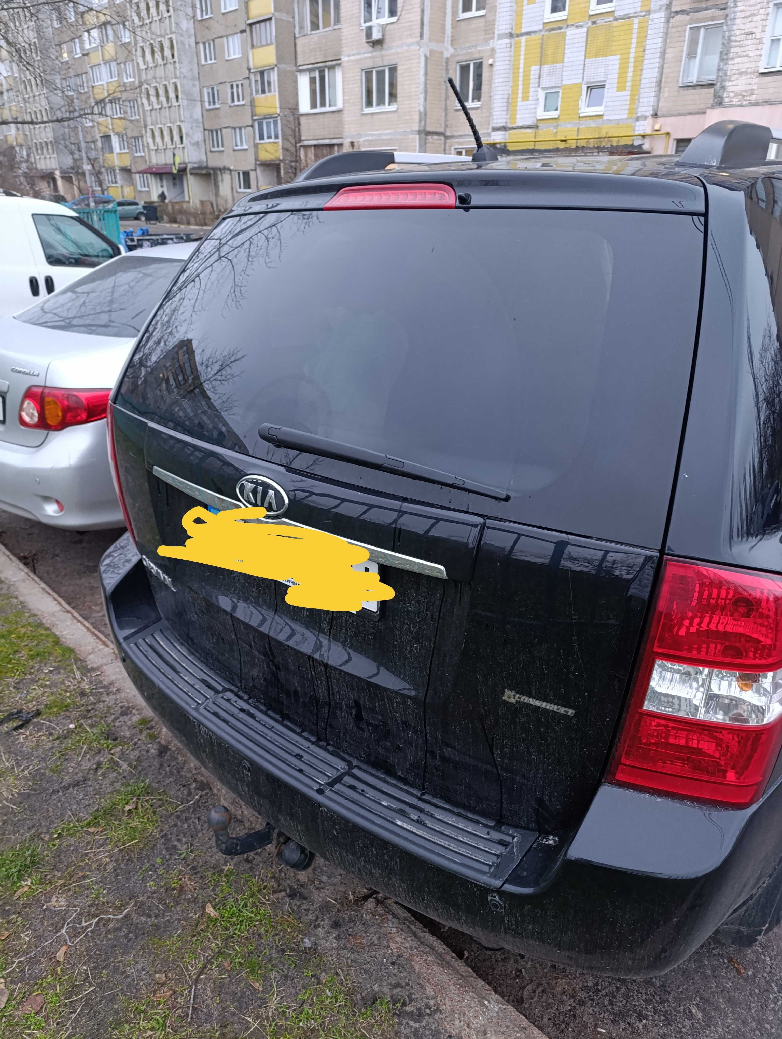авто Kia Carnival