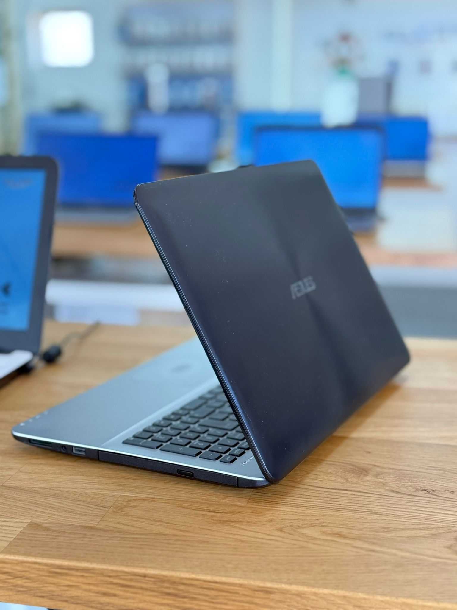 Asus F554L i3-5Ger | 4Gb Ram | 240Gb SSD | Intel HD | 15.6″