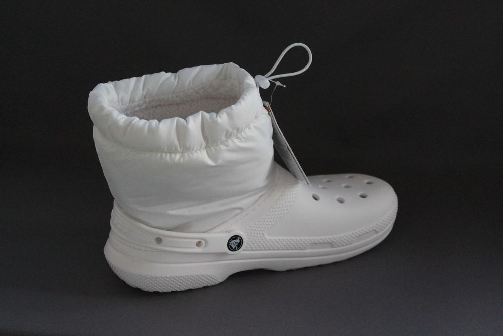 Зимові чоботи Crocs Classic Lined Neo Puff Boot розмір--43-44 m10/w12