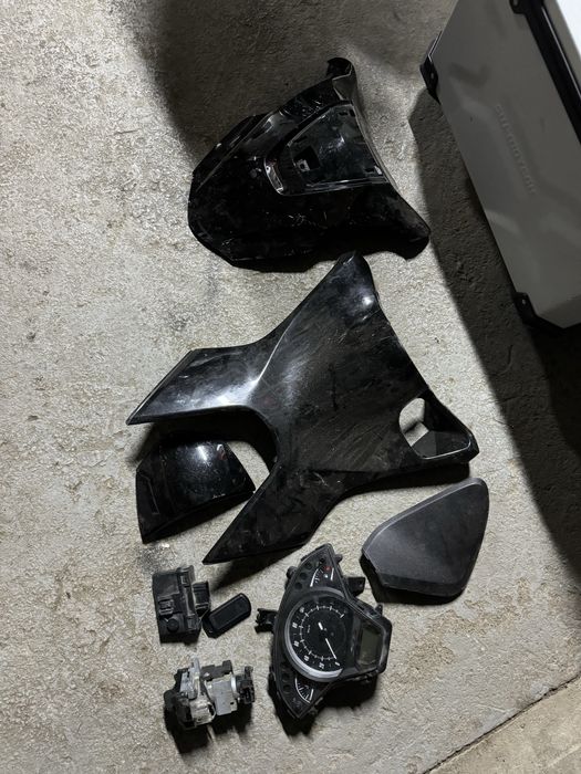 Honda sh . Пластик ,диски , приборка, аморти.