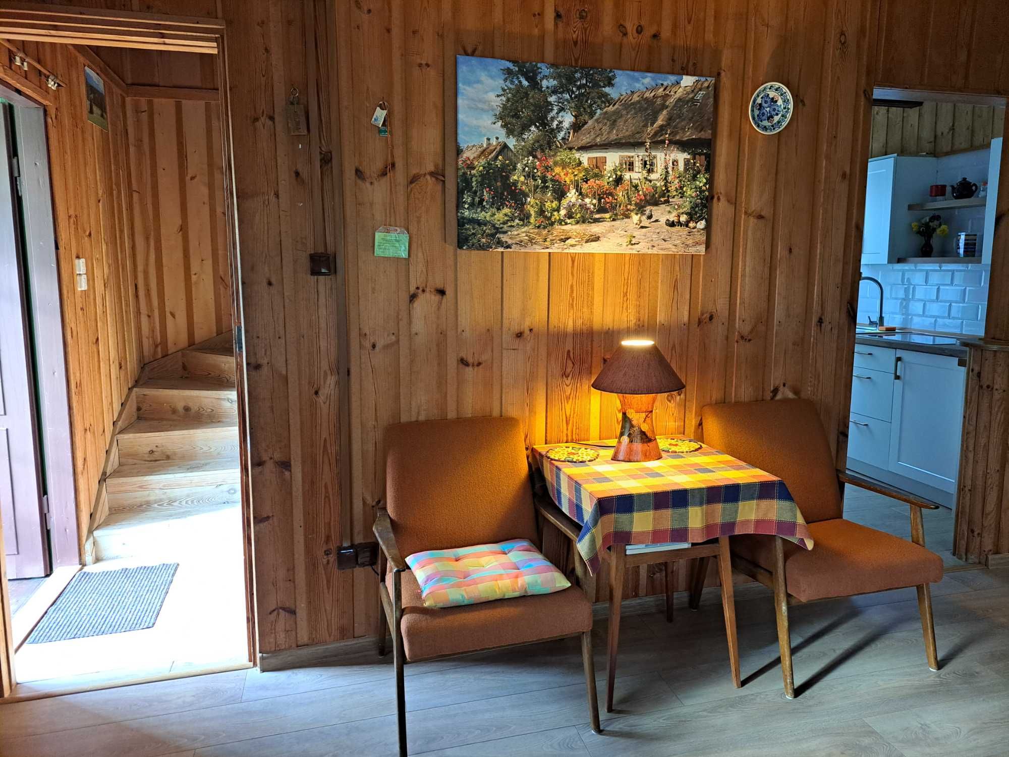 domek letniskowy nad jeziorem Wulpińskim, łódka do dyspozycji Gości