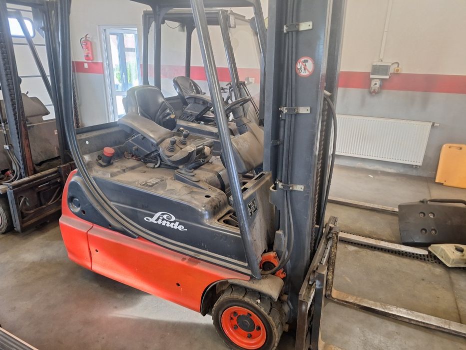 Wózek Wózki widłowe Linde E16C