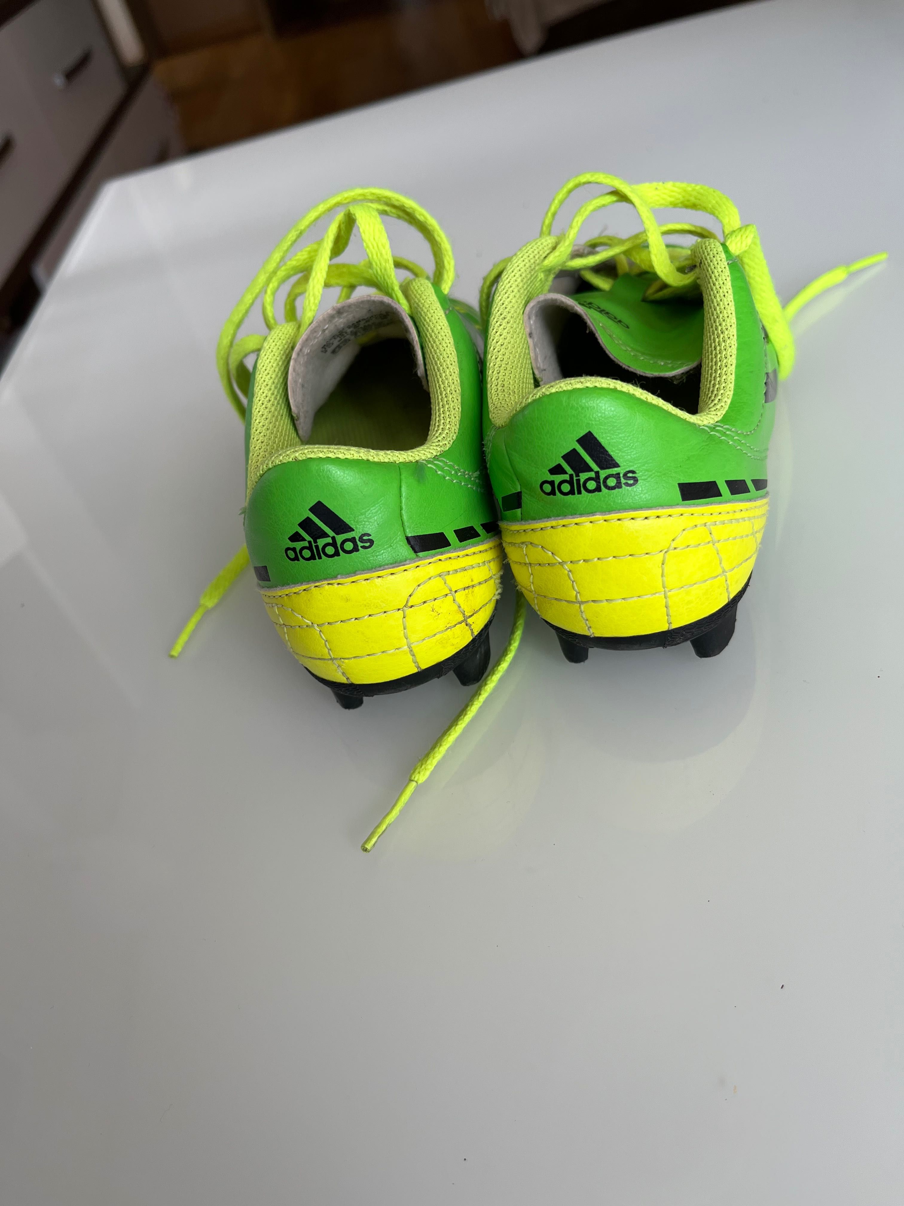Adidas 28 роз буци / копочки / футбольні