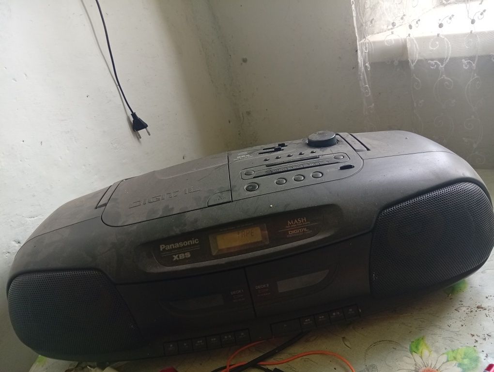 Продам магнітофон Panasonic