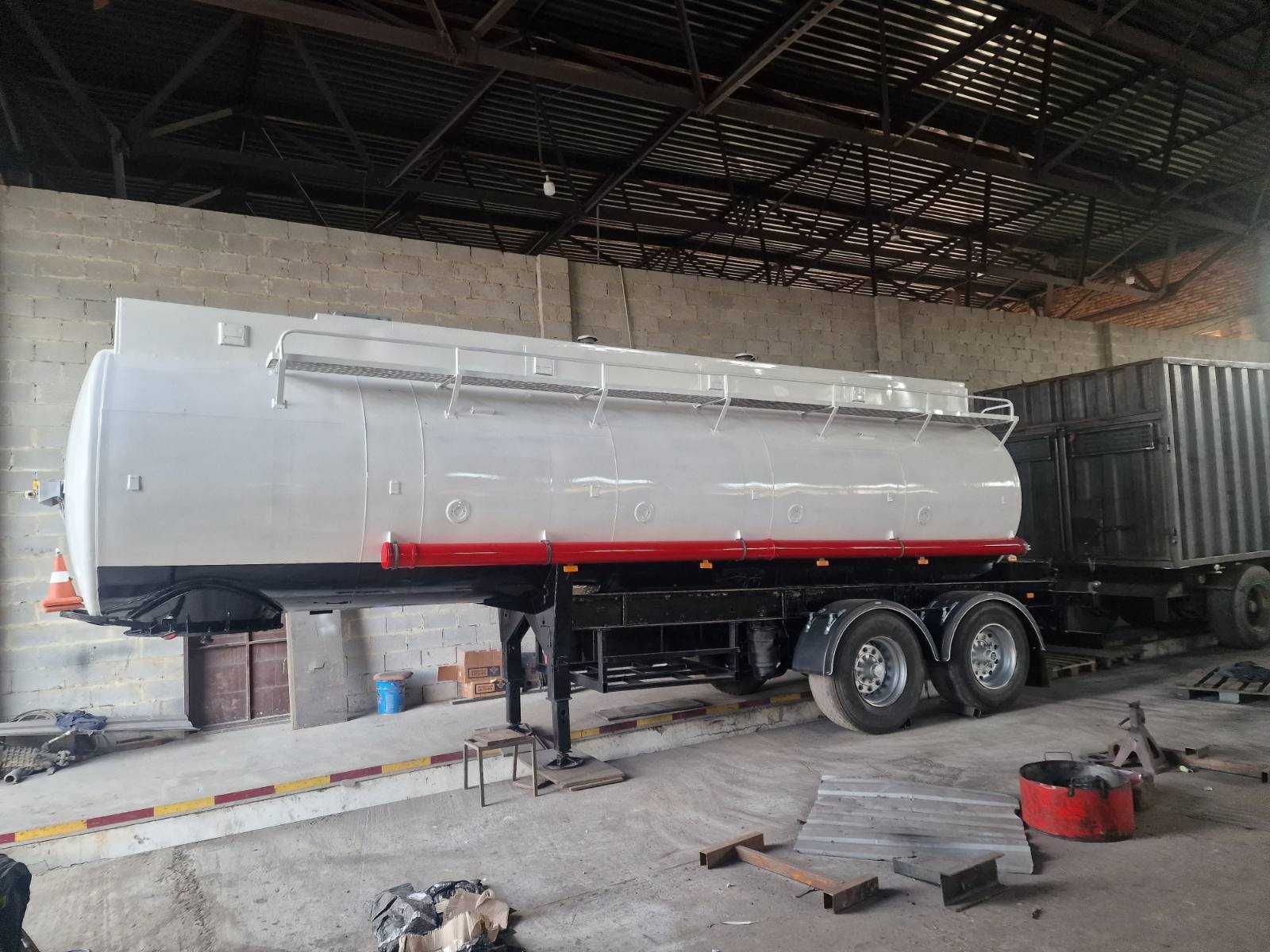 Продам напівпричеп-цистерна 22куб.
