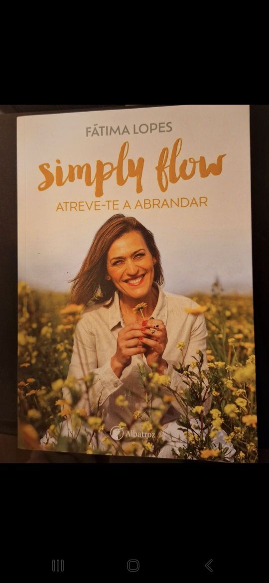 Fátima Lopes- Simply flow
