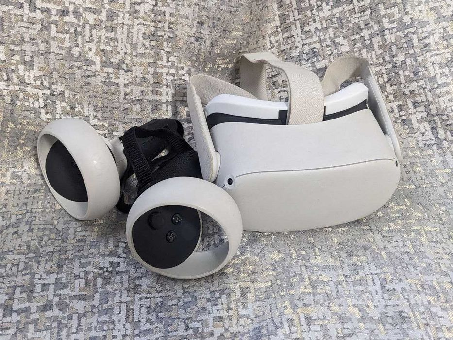 VR-гарнитура Meta Oculus Quest 2 128 Гб KW49CM