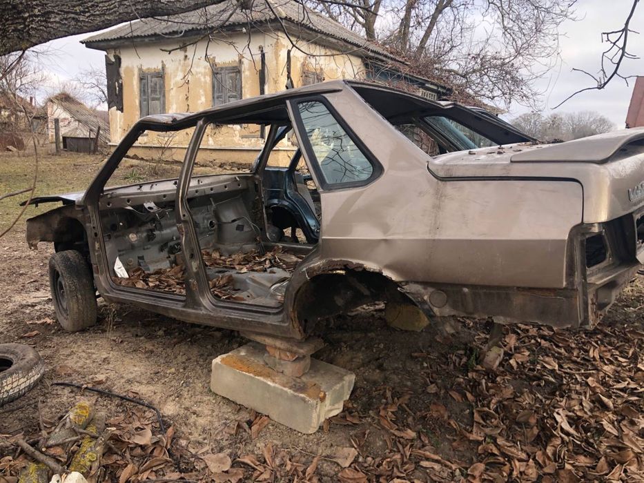 Ваз 2115 1.5 газ/бензин не на ходу нюанси по кузову