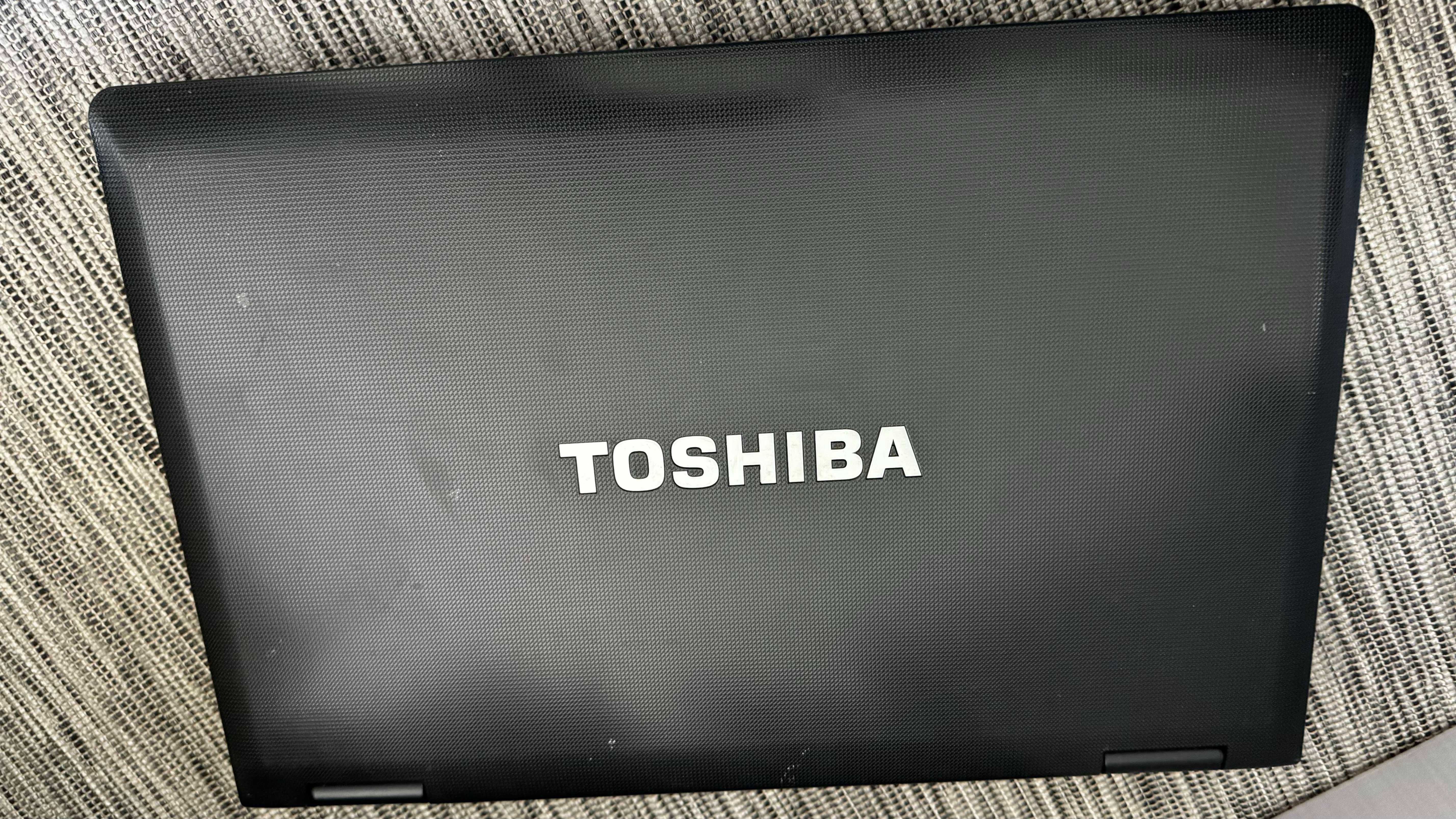 Toshiba Tecra S11-11G para peças