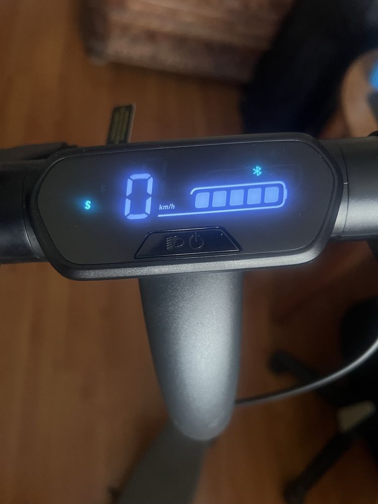 Trotinete Elétrica Ninebot KickScooter E2 E by Segway