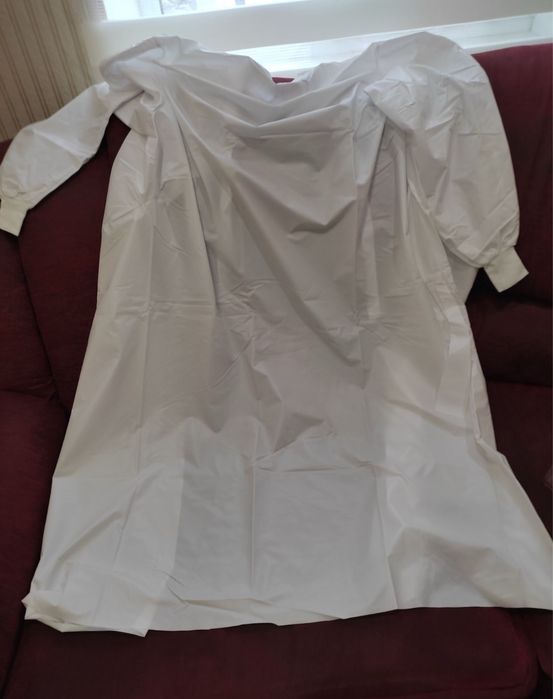 Халат захисний, багаторазовий.