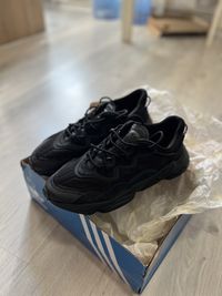 ADIDAS OZWEEGO 44,5 розмір 28,5 см